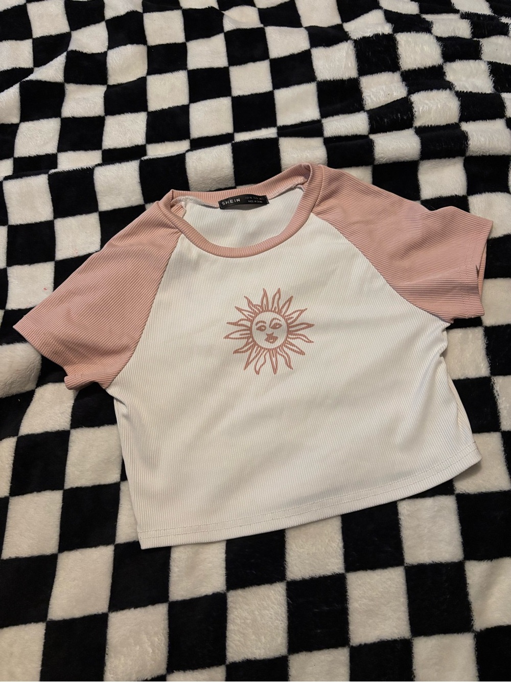Size 7/8 girls moon crop top